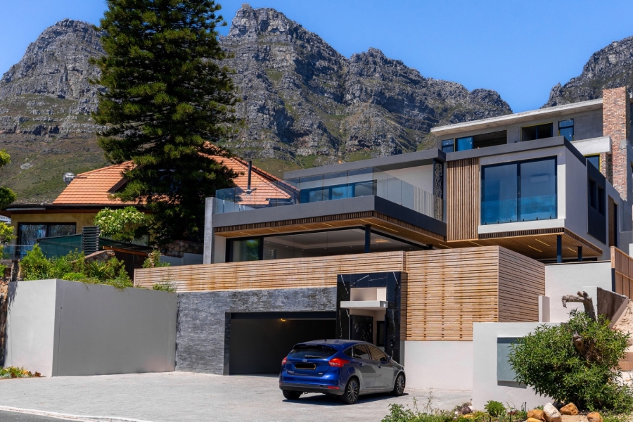 To Let 4 Bedroom Property for Rent in Camps Bay Western Cape